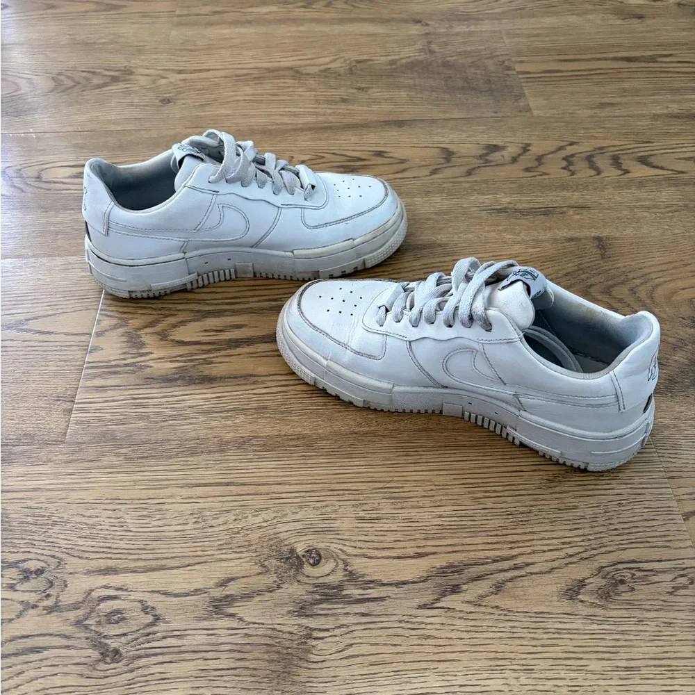 Nike size color